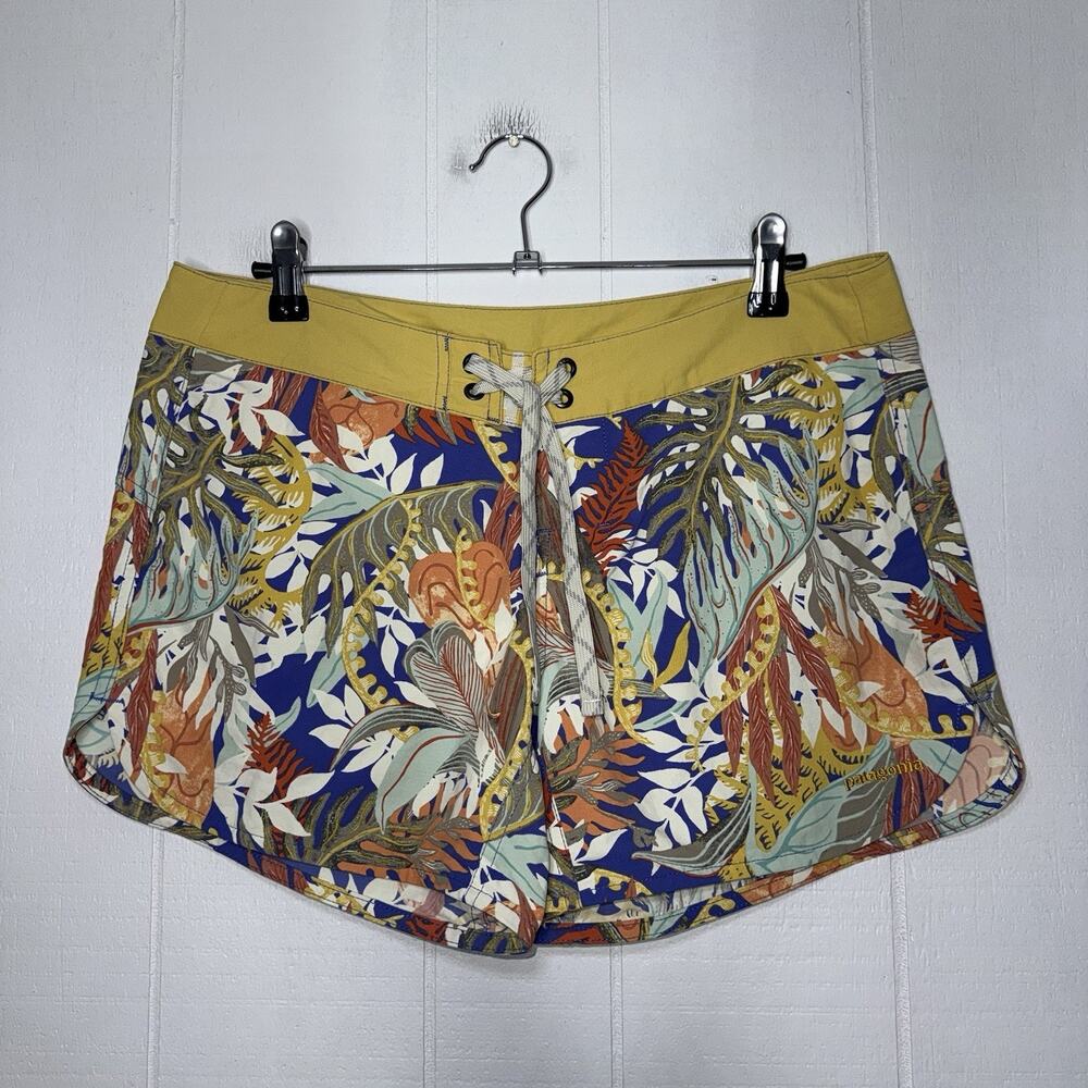 Patagonia Women’s Wavefarer Board Shorts Jurassic Ferns Size 6